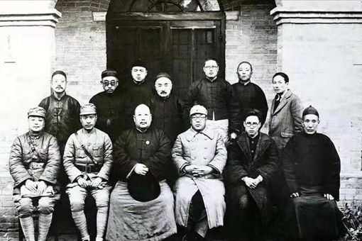 马鸿逵是在哪里去世的
