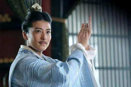 曹操强占了一个寡妇，收养一个孩子，不料却为曹魏埋下了祸根