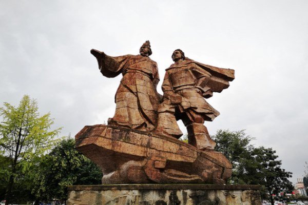 李冰.jpg