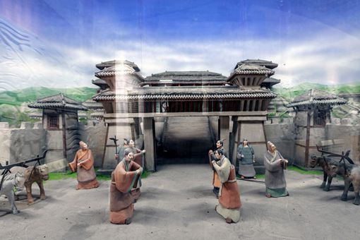 东周为何分为春秋战国呢 有什么区别