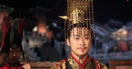 楚文王要称霸中原，娘舅借道支持！大臣看到亡国危机可他却不听！