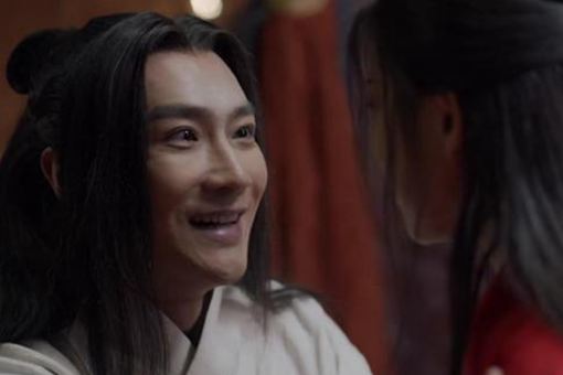 嬴政在赵姬耳边说了什么使得赵姬含笑九泉